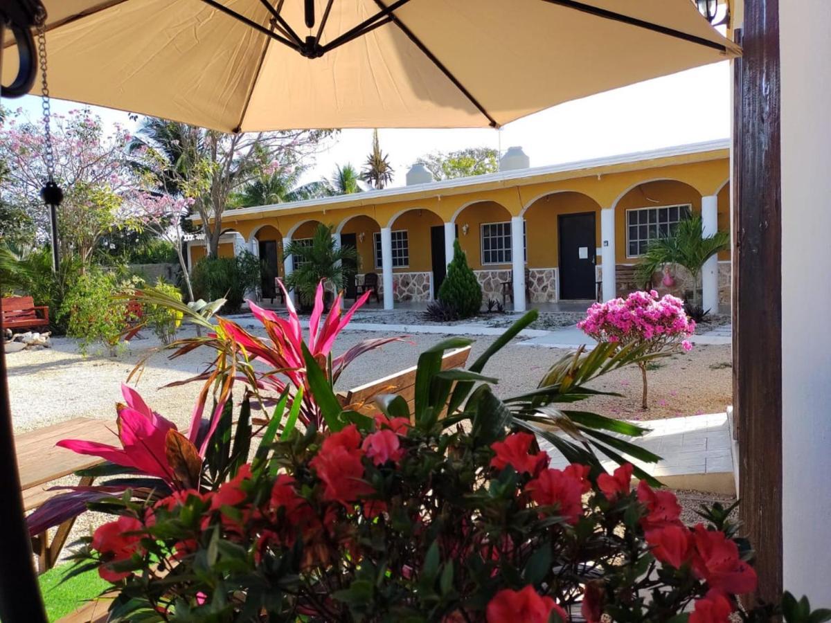 Villa Gabriela Celestun -Hotel & Restaurant Extérieur photo